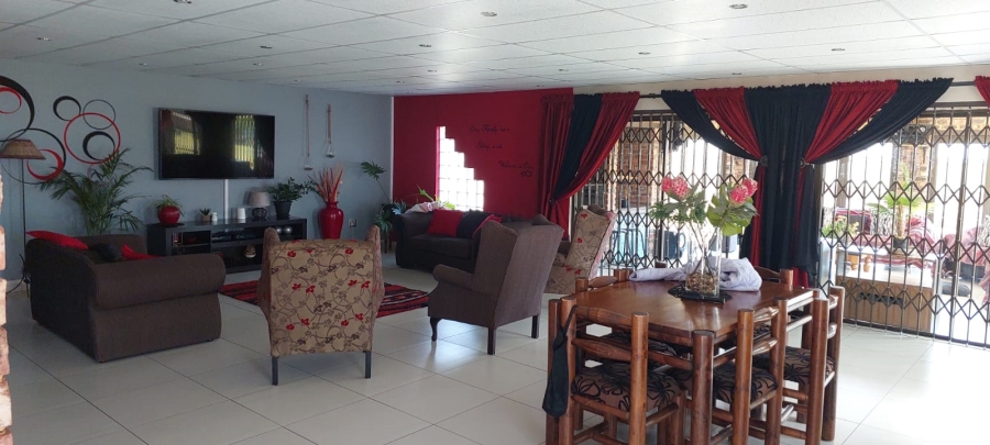 4 Bedroom Property for Sale in Vaal Power A H Free State